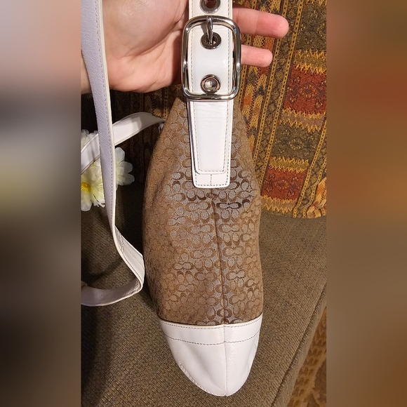 Coach White Leather Tan Logo Adjustable Crossbody Shoulder Bag NWOT - Picture 14 of 15